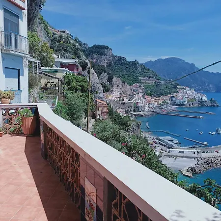 Bouganville & Sea * Amalfi