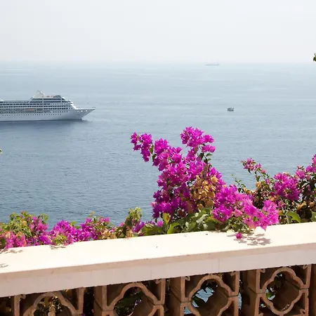 Bouganville & Sea Apartament *