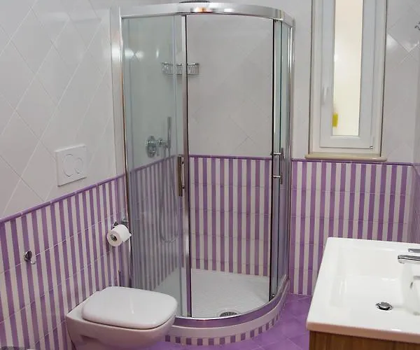 Bouganville & Sea * Amalfi