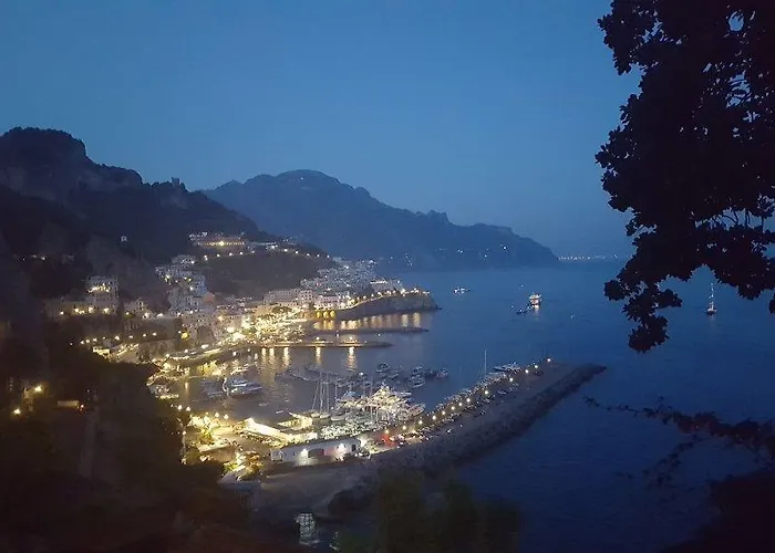 Bouganville & Sea Apartament *