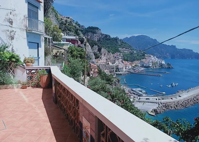 Bouganville & Sea * Amalfi